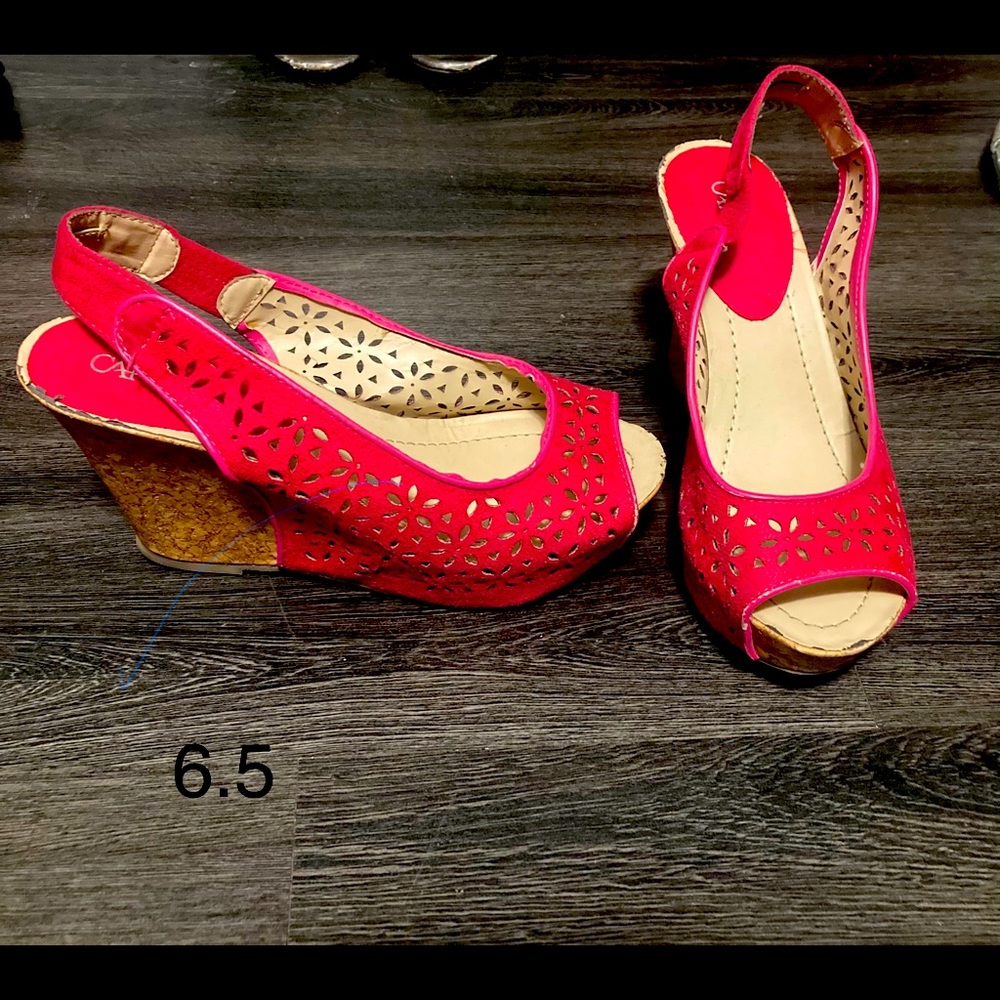 Pink wedges